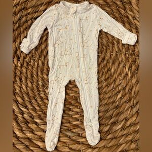 Baby girl Kyte Baby onesie. White with gold constellation. Size 0-3 months.